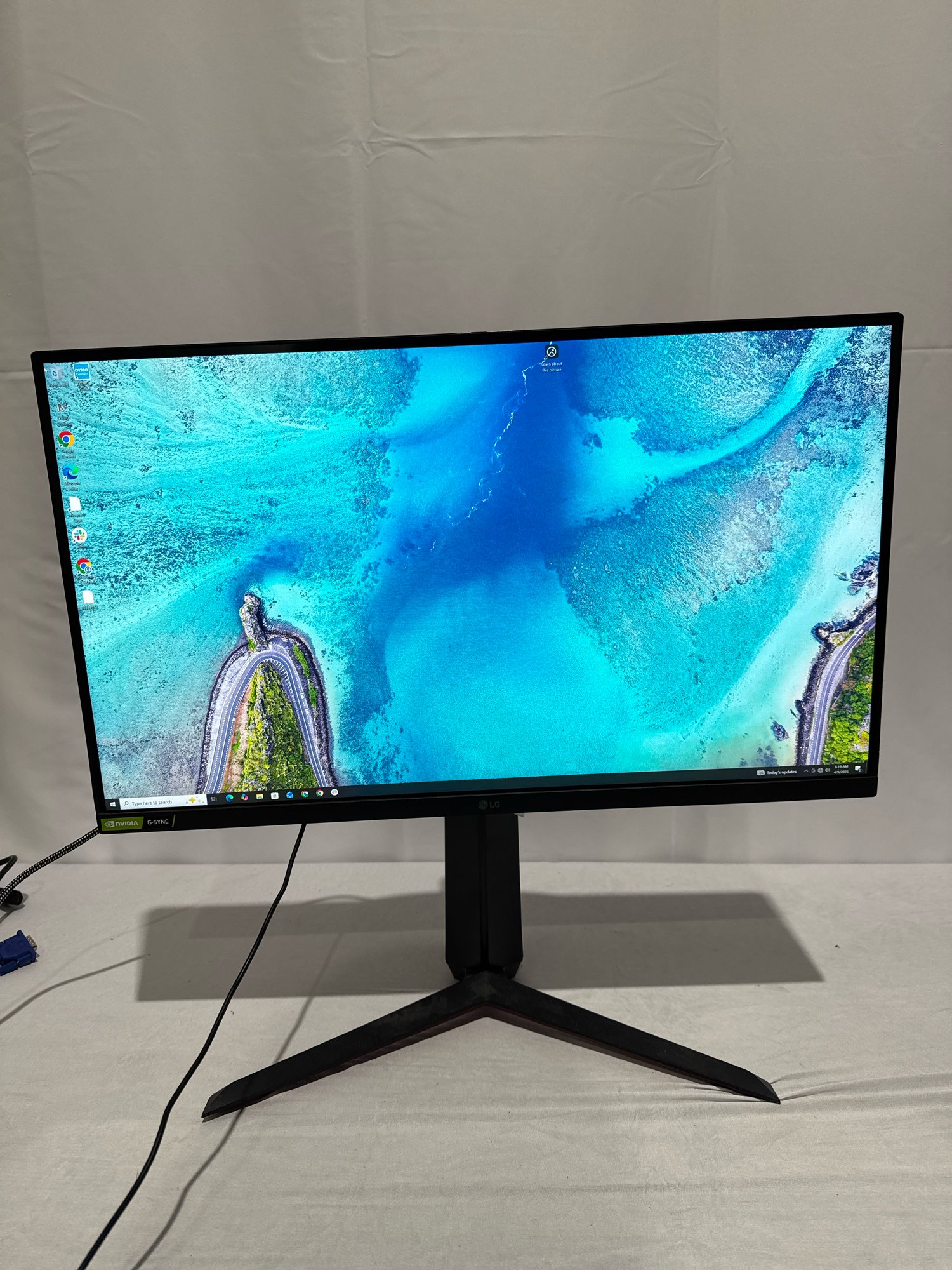 LG UltraGear 27in QHD Gaming Monitor Nano IPS 1ms 144Hz 165Hz HDR 