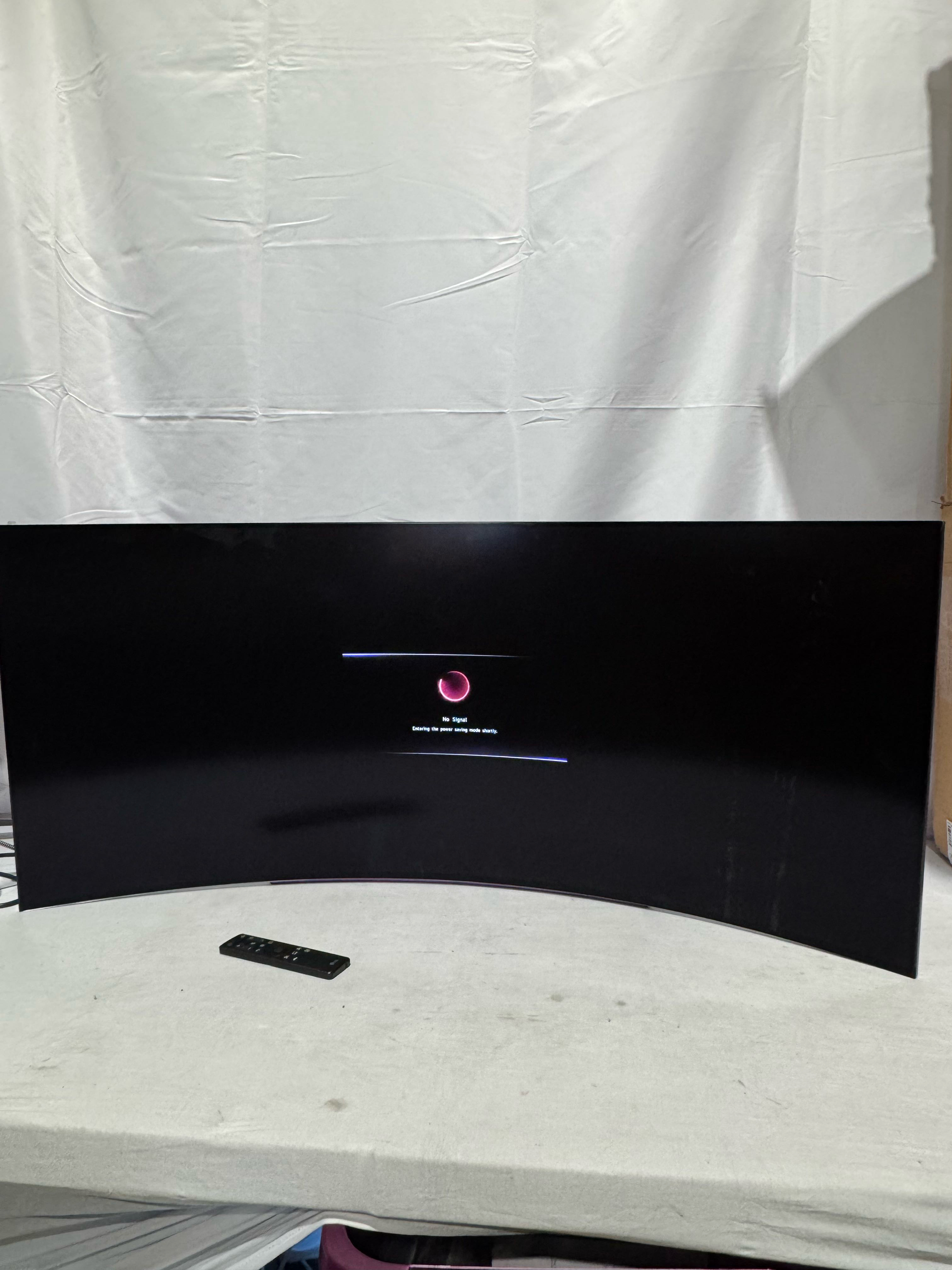 LG UltraGear 45in OLED Curved Gaming Monitor WQHD 240Hz 0.03ms HDMI Black